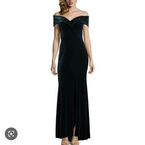 Petite Dark Green Off Shoulder Velvet Maxi Dress